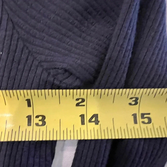 Hashtag Button up vneck long sleeve crop top - Picture 4 of 5